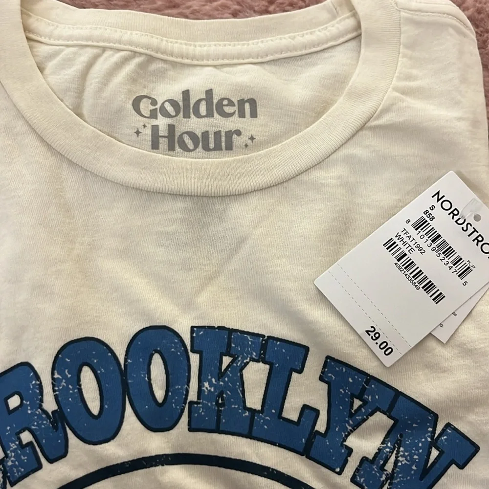 New - Picture 2 of 2